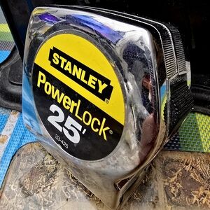 Stanley PowerLock 25' Tape Measure - Silver w/ Belt Clip